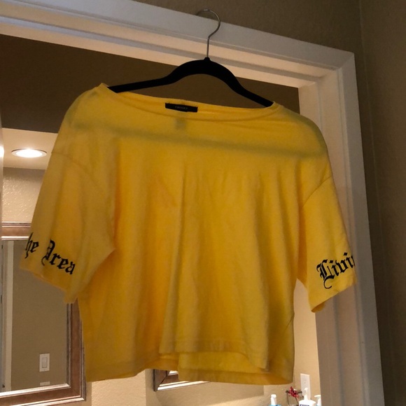 yellow short sleeve crop top
